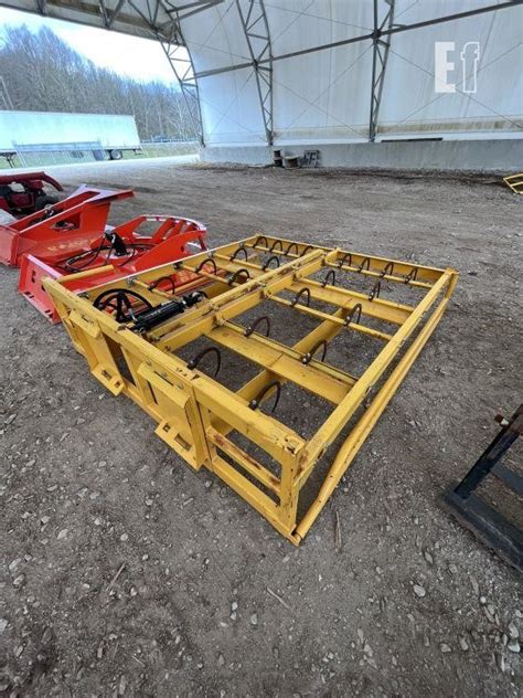 Skid Steer Bale Handler & Accumulator 